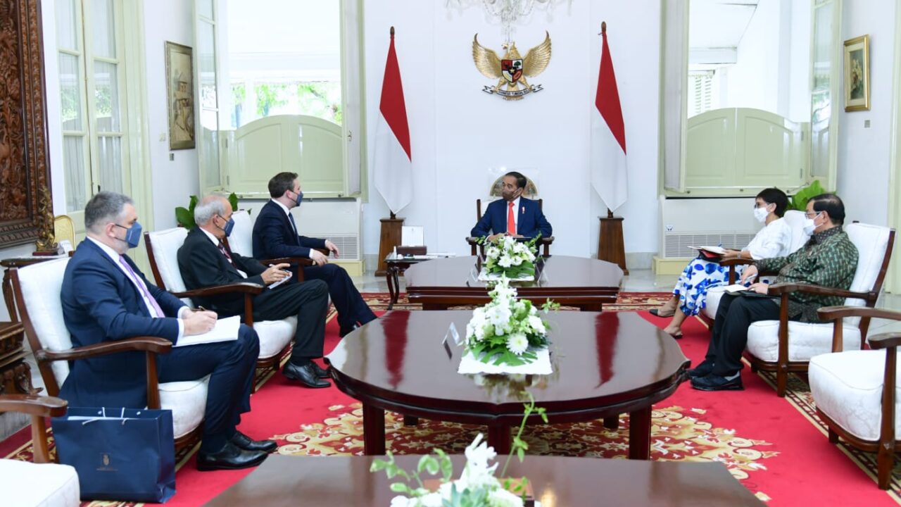 Presiden Jokowi terima rombongan Menlu Serbia