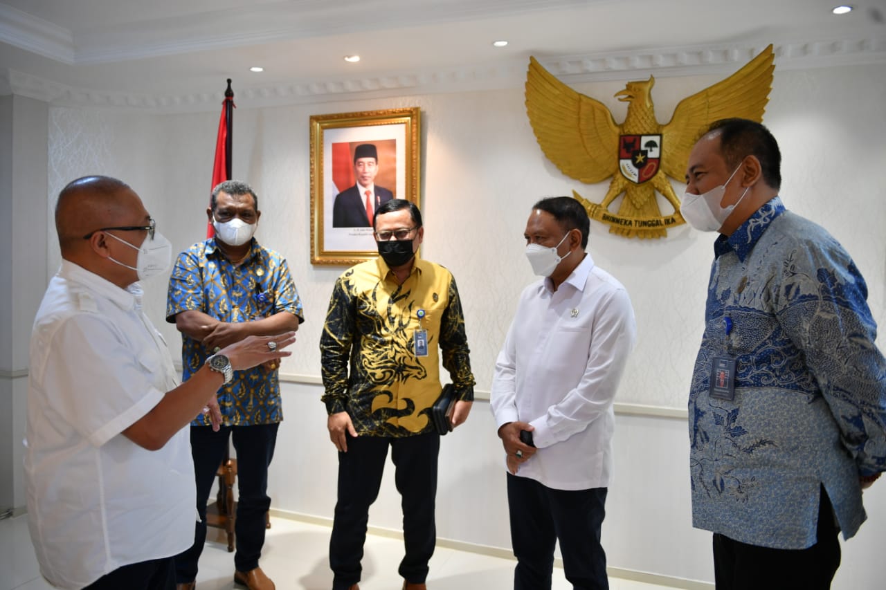 Pejabat RRI dan Menpora