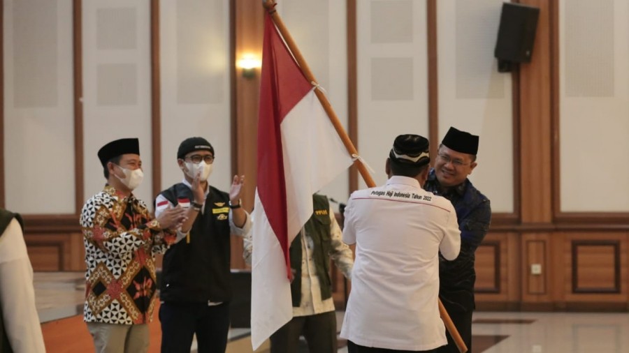 Pelepasan kloter pertama jemaah haji