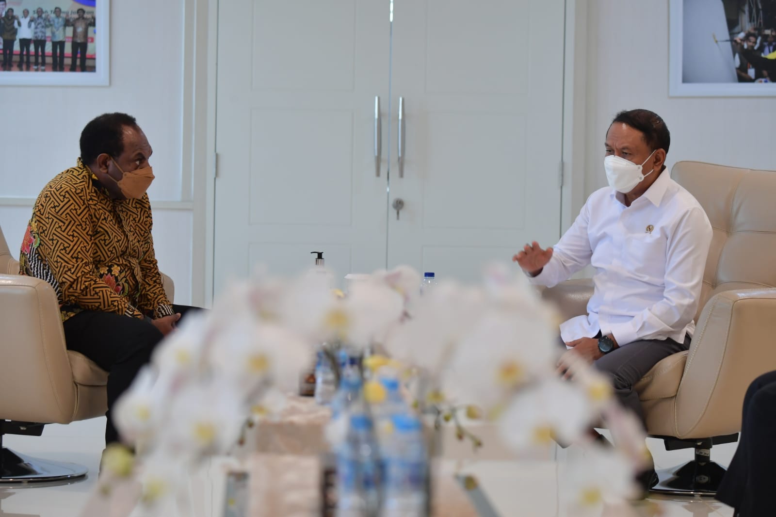 Menpora dan Bupati Keerom