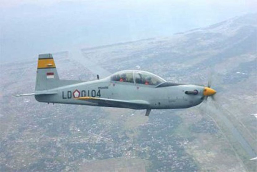 Pesawat Latih Tempur Jatuh di Blora