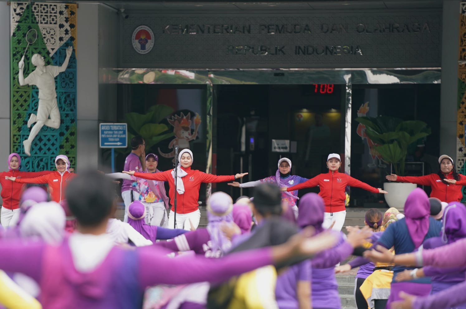 Jumat Krida Kemenpora Senam Bersama PMKI