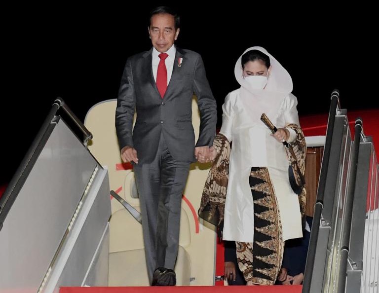Presiden Jokowi dan Ibu Negara Iriana