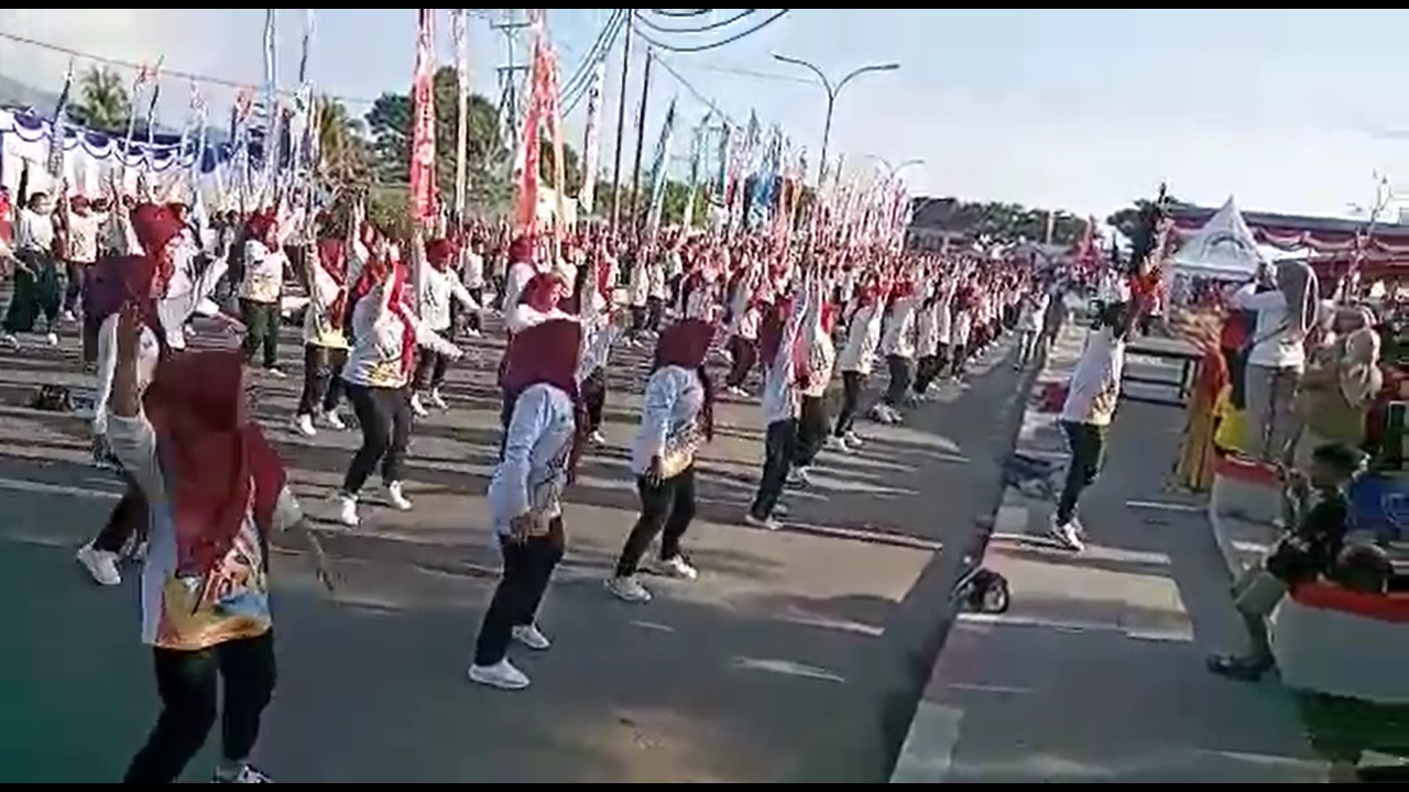 Senam di Sail Tidore 2022