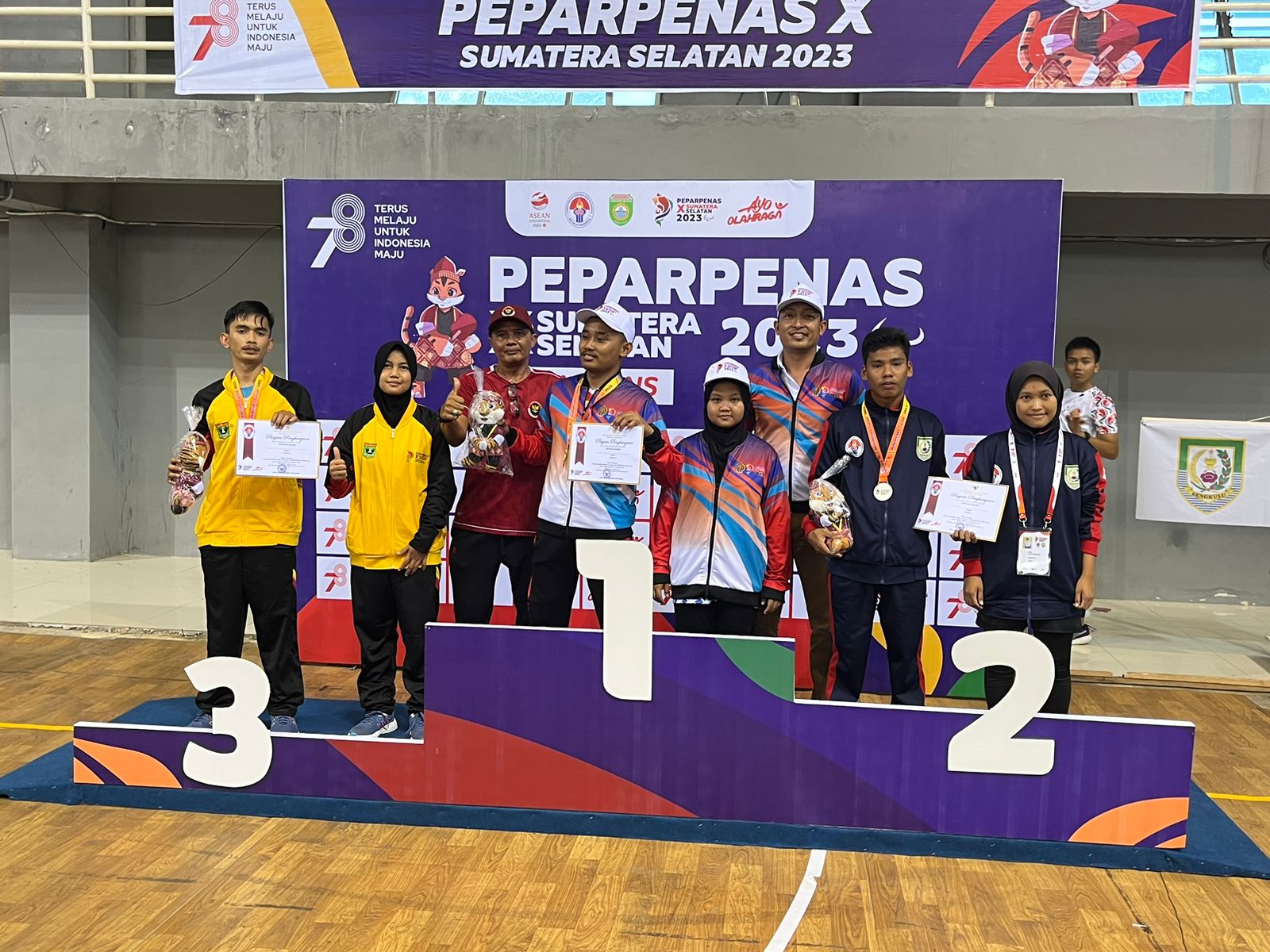 Berbagai Rekor Pecah, Menpora Dito Ariotedjo Senang Motivasi Tinggi Atlet di Peparpenas X/2023