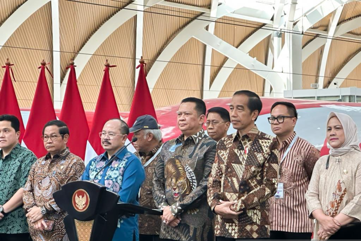 Bangganya Jokowi Resmikan Whoosh