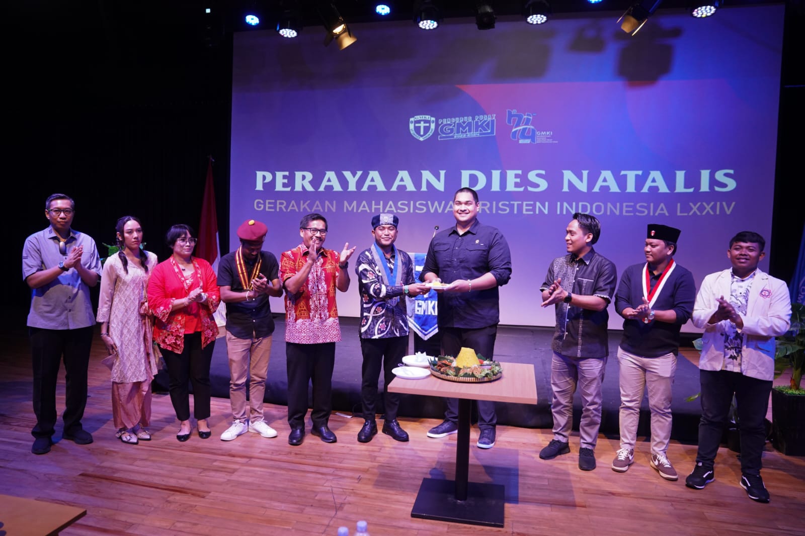 Menpora Dito Hadiri Dies Natalis ke-74 GMKI