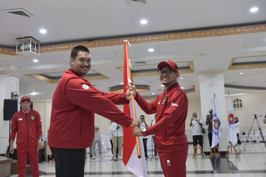 Menpora Dito Kukuhkan dan Lepas Kontingen Indonesia di Ajang ASEAN Schools Games 2024