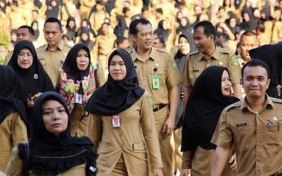 Nestapa 107 Guru Honorer Jakarta Dipecat Sepihak