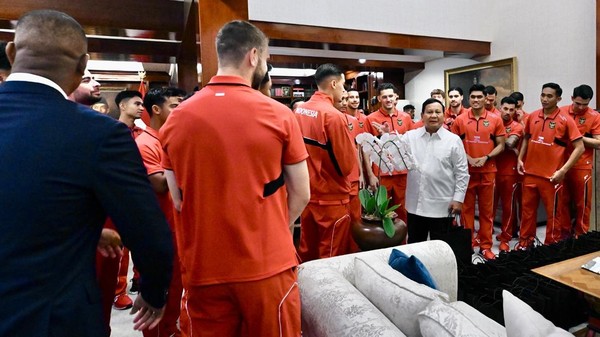 Prabowo Hadiahi Pemain Timnas Indonesia Jam Rolex, Istana: Dana Pribadi