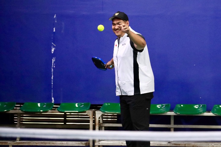 Coba Olahraga Pickleball, Menpora Dito Melihat Potensi Masuk Cabang Ekshibisi di Olimpiade